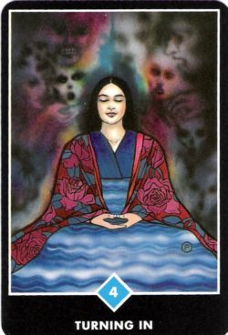 Recolhimento (Quatro de Copas) no Osho Tarot de Ma Deva Padma