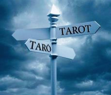 Tarô x Tarot