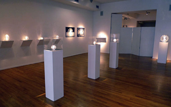 Esculturas de Luk Jerram no Heller Gallery