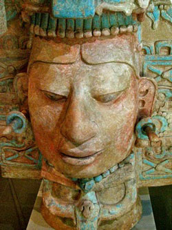 Escultura maia