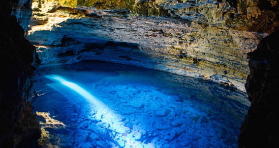 Torre de Babel - agosto de 2022 - Calor e fumaça nas eleições - Chapada Diamantina